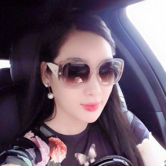 Dior sunglasses lady lady 1!. Authentic 100%