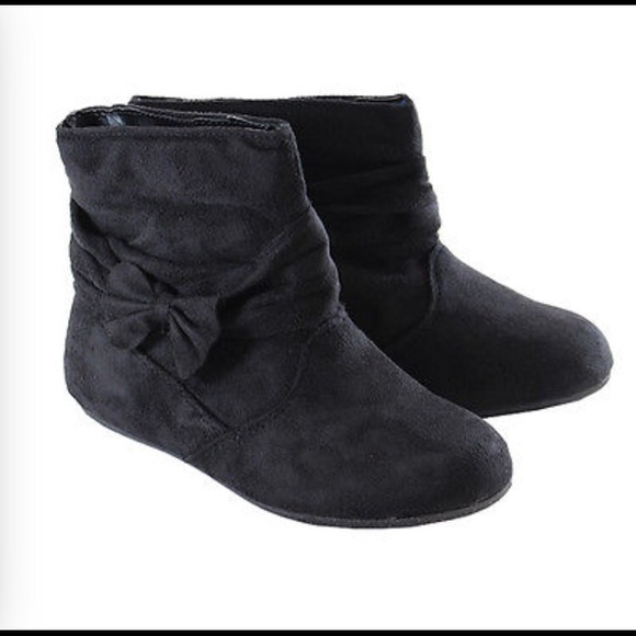 Black Faux Suede Bow Flat Ankle Boot