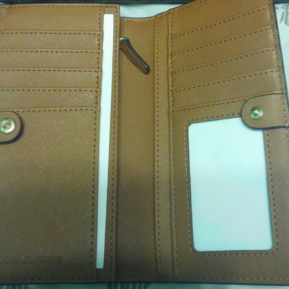 Mk handbag and wallet - Picture 4 of 4