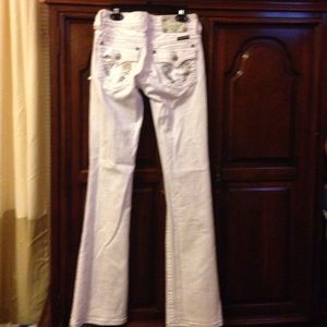 White MissMe Jeans - SIZE 26 - BOOT.