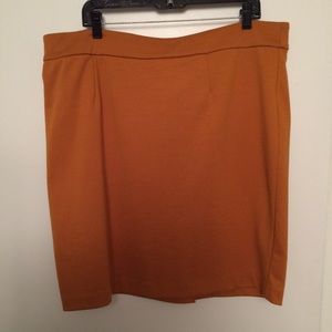 Mustard pencil skirt