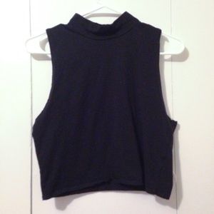 Sleeveless High-Neck Croptop