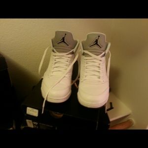 Jordan metallic 5's