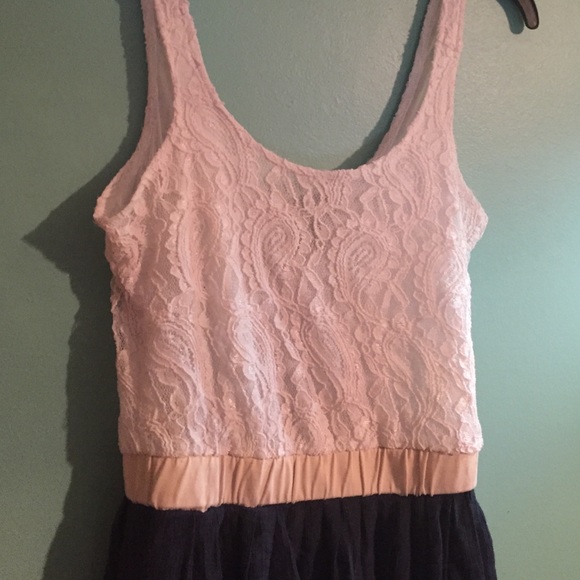 Lacy Blue and White Dress - Picture 2 of 2