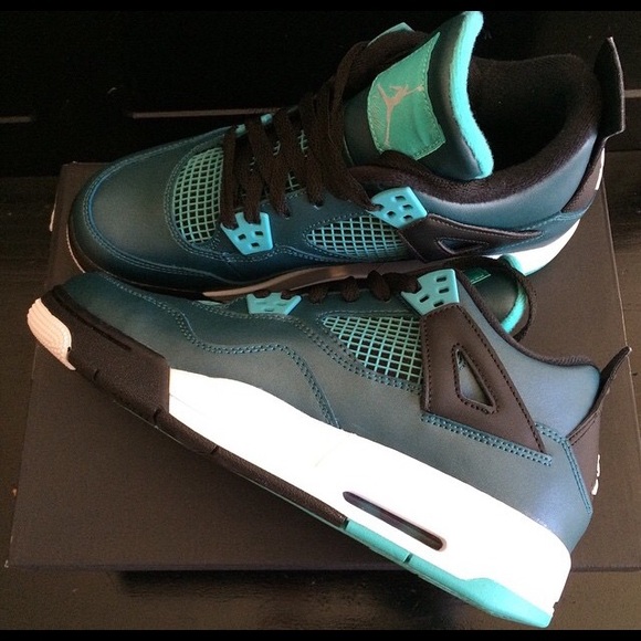 Teal 4s