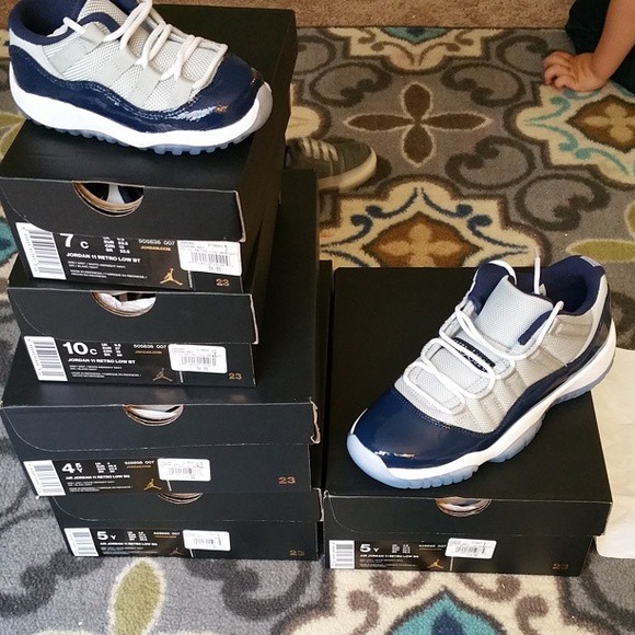 5 pairs of 11s