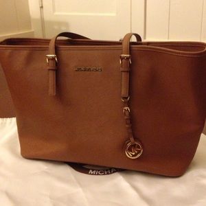 Michael Kors Saffiano Medium Travel Tote