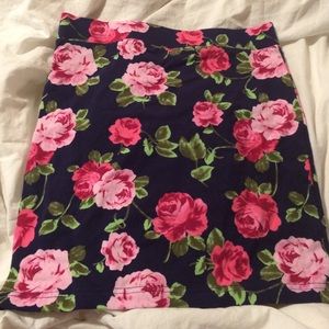 Never worn f21 mini skirt size small