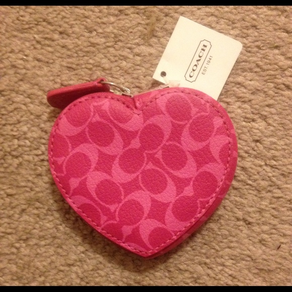 SOLD!!!! NWT Coach pink heart coin purse - Picture 2 of 4