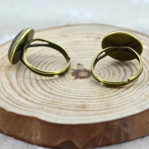 SOLD OUT - Picture 3 of 4