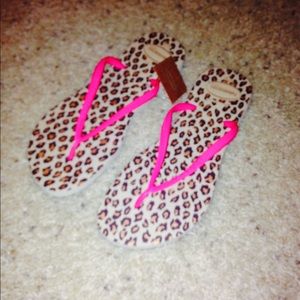 Brand new Havaianas with tags attached!!