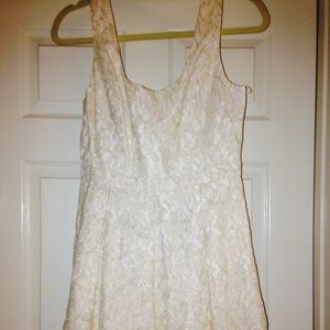 Aidan by Aidan mattox Lacey dress!!