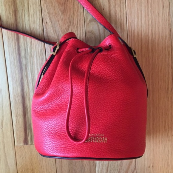 🎉PM editor Pick🎉Kate Spade Saturday Bucket Bag