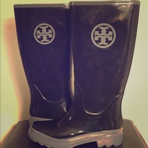 🚫SOLD🚫Tory Burch logo rain boots