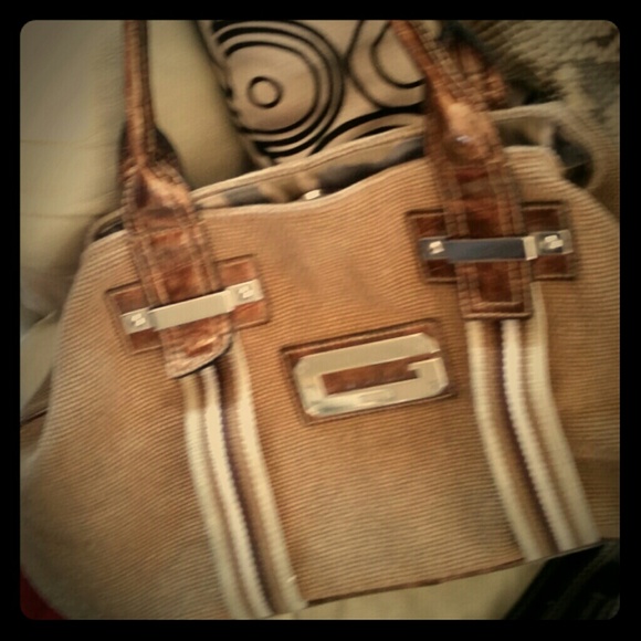 Free Gift with $20 Purchase - Ladies Guess Purse