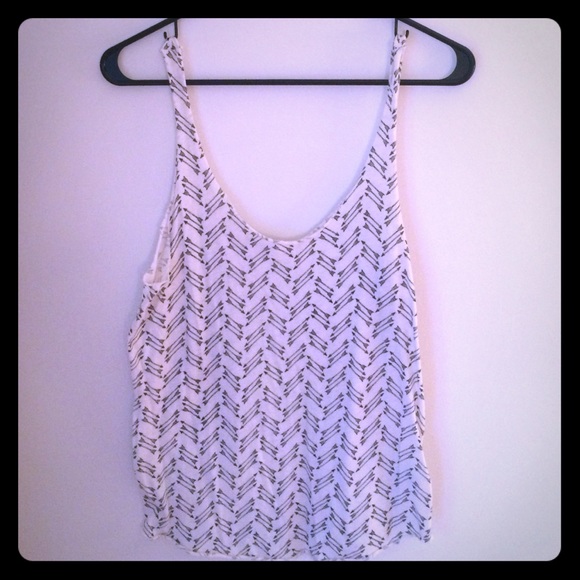 BDG Urban Outfitters Arrow Tank