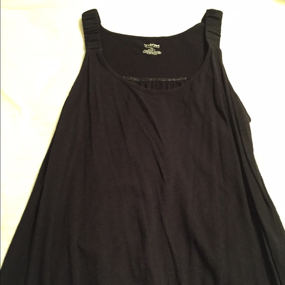 Blank tank shirt