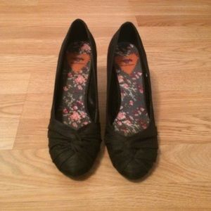 Rocket Dog heels