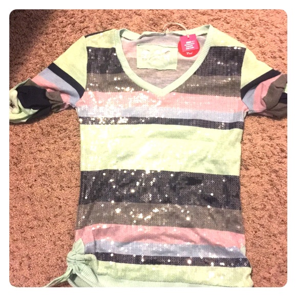 Sequence shirt