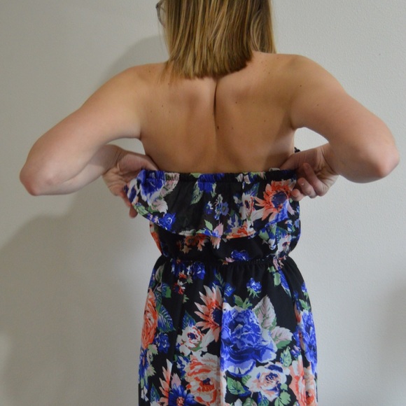 Floral Print Maxi Dress - Picture 2 of 3