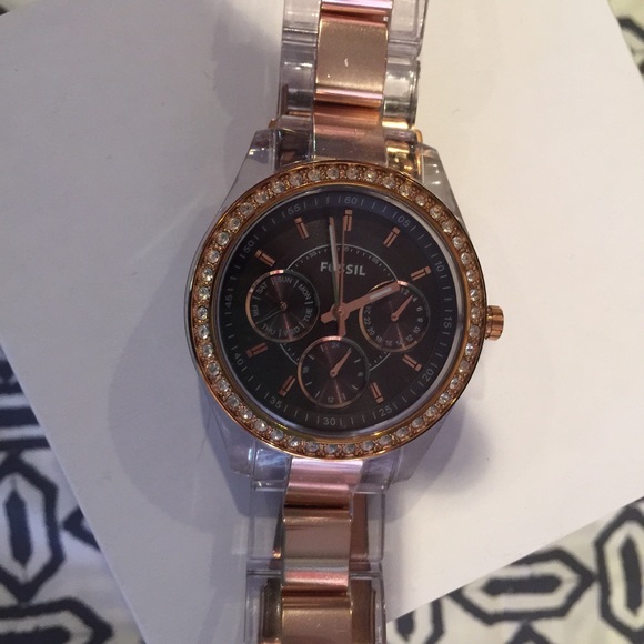 FOSSIL rose gold/ clear sides and diamond face