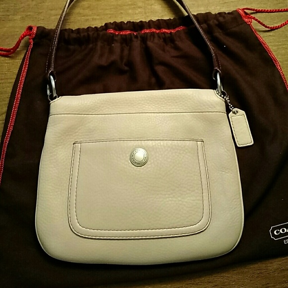 Leather COACH tan shoulder Purse - Picture 2 of 4