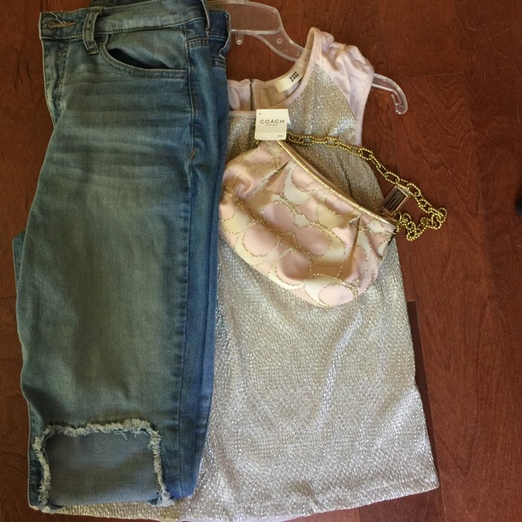 Beautiful COACH bag. Never used.