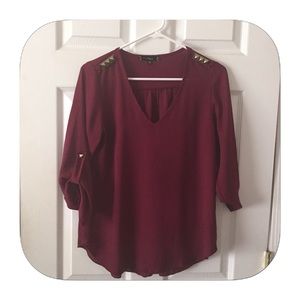 💖BRAND NEW Burgundy Studded Top