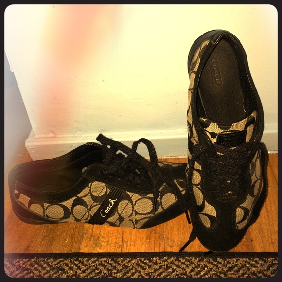 Black Coach tennis sneakers 🎾