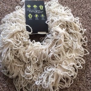 ✨BUNDLE✨ 2 scarves