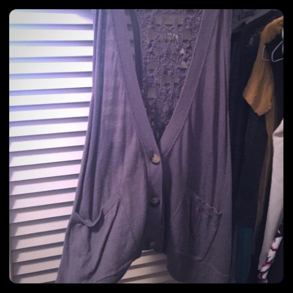 American eagle crouched vest