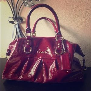 Maroon Coach purse! 👛