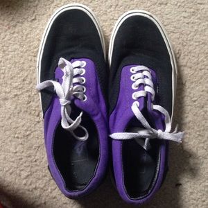 Men's 7, good condition, worn once