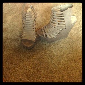 Nude summer wedges