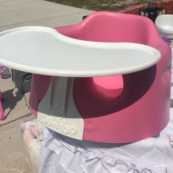 Bumbo with tray