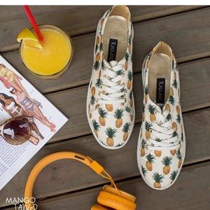 Pineapple fashion sneakers