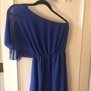 Off the shoulder sun dress 👗