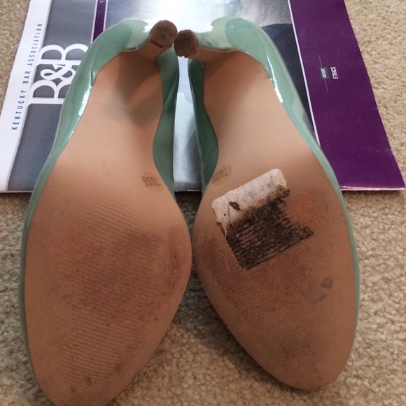 Jessica Simpson heels - Picture 3 of 4