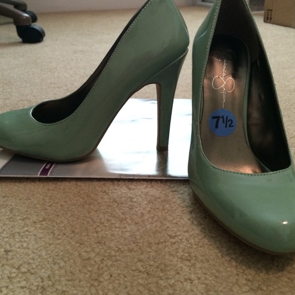 Jessica Simpson heels - Picture 4 of 4