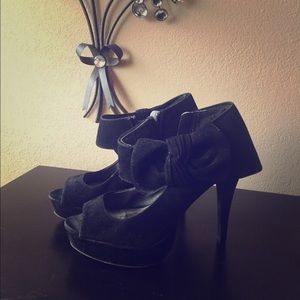 Black Bow High Heels👠