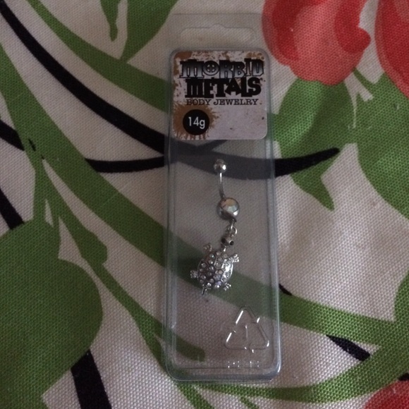 belly button ring