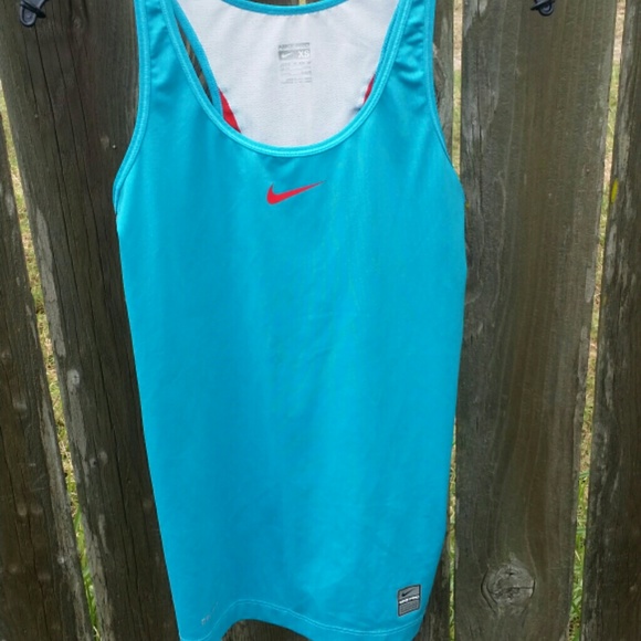 Nike athletic top Nike xs