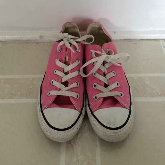 Converse Shoes - Pink converse