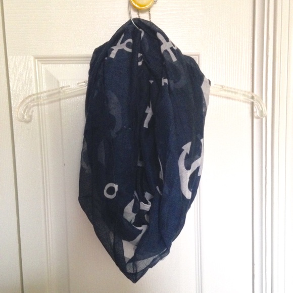 NWOT Anchor infinity scarf