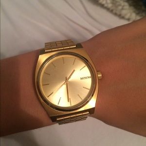 Nixon Time Teller Watch