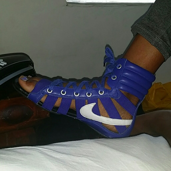 Up close - Picture 3 of 3