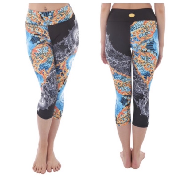 🆕LISTING Luna Jai Golden Athletic Capris ❗️SALE❗️