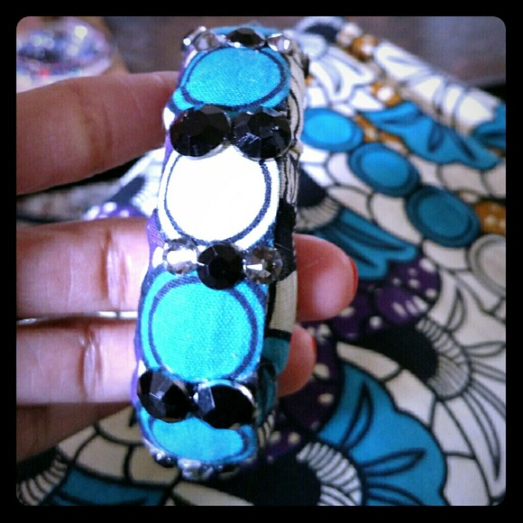 Studs Bangle