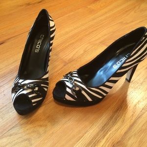 Zebra peep toes