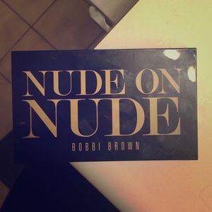 Bobbi brown nude on nude pallette